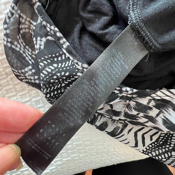 White House Black Market Women's
Flutter-Sleeve Printed Woven Maxi Dress - Picture 16 of 16